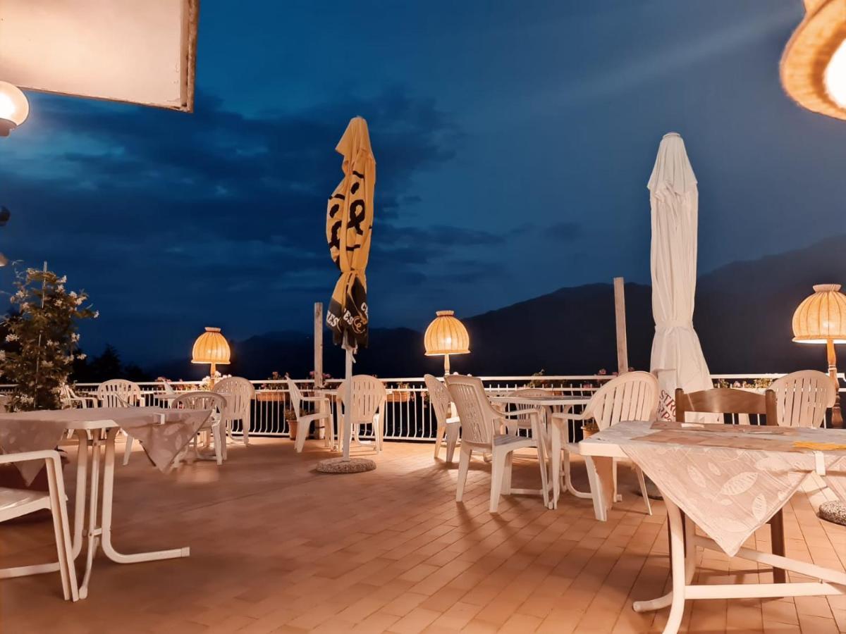 Locanda Mirabeau เบลลาโจ ภายนอก รูปภาพ